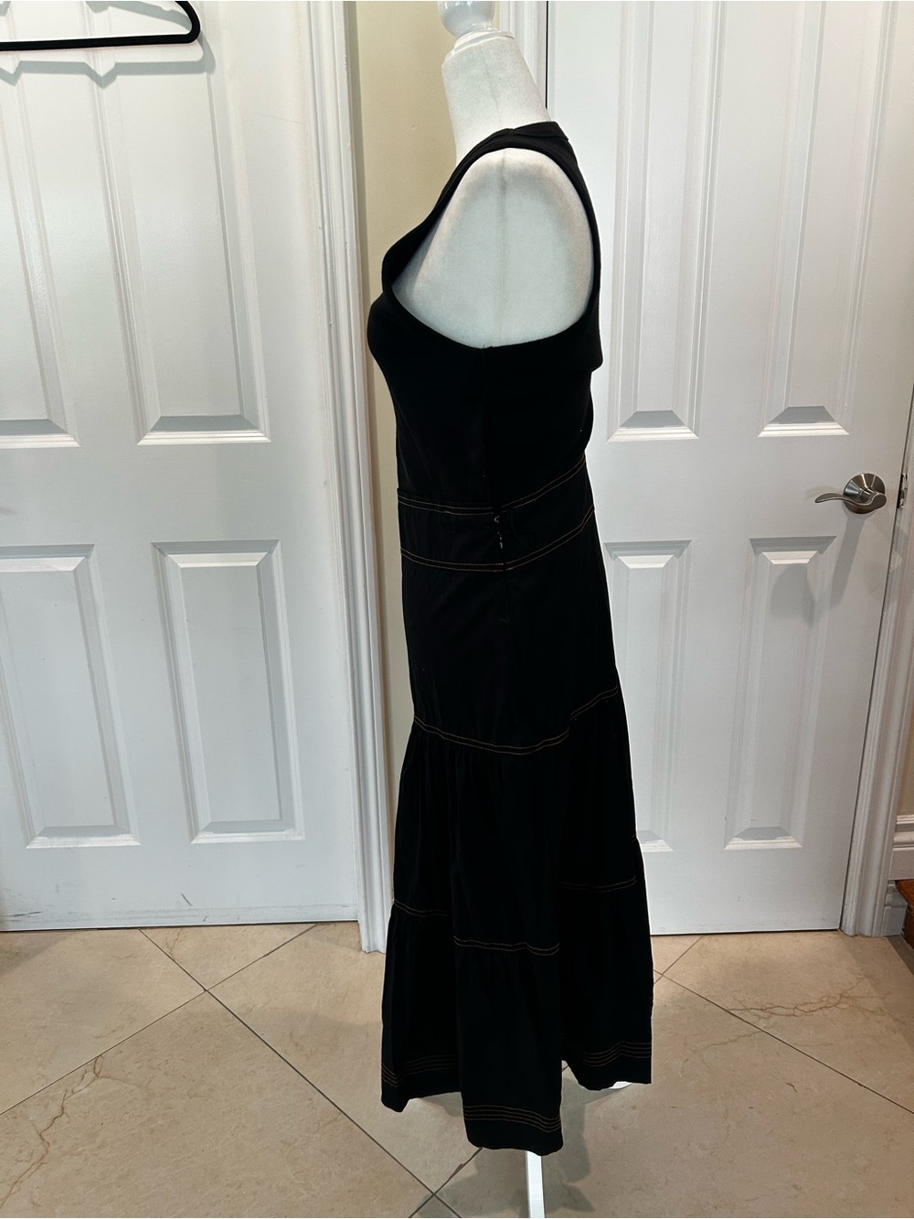 Veronica Beard Black Tiered Maxi  Dress Sleeveless Stretch Knit resort - Picture 4 of 7